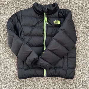 XS / Boys' North Face 550 Down Puffer Jacket